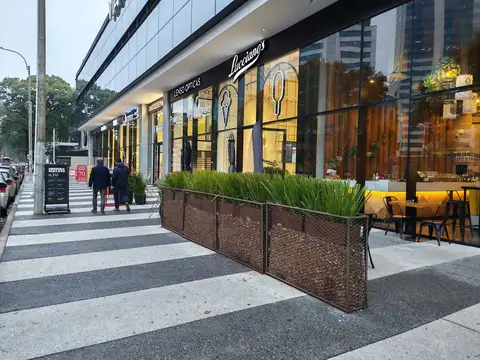 Avenida Luis Alberto de Herrera 1200