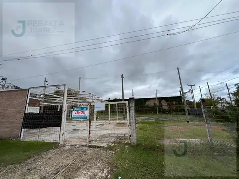 Lindo terreno de 900m2 de esquina!