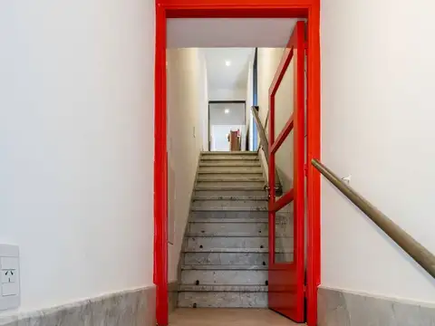 Depto Tipo Casa en Venta de 4 dormitorios