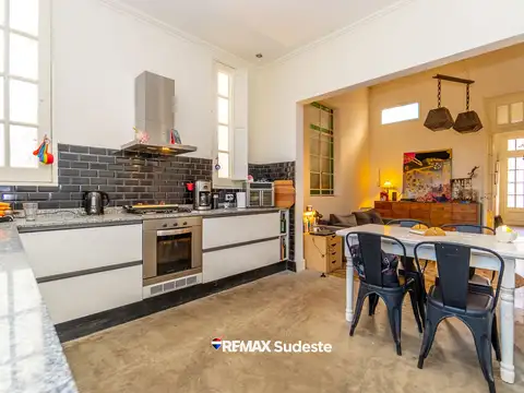 VENTA CASA RECICLADA EN MACROCENTRO