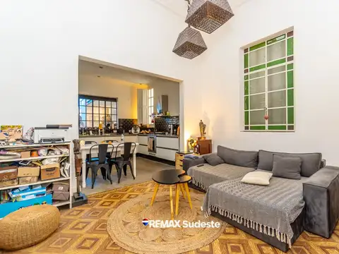Casa en Venta con 1 cochera