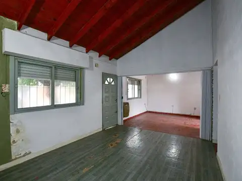 Casa en Venta en Los Hornos, USD 35.000