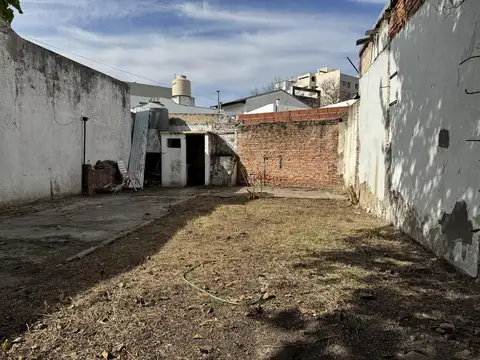 LOTE EN VENTA EN EL CASCO - Diagonal 96 e/ Plaza 19 de Nov. y 26 (44y25) - LA PLATA
