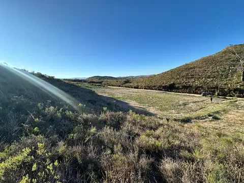 Venta Terreno de 1.943m2 en  Villa Ciudad de América, a metros de la Ruta 5, Provincia de Córdoba
