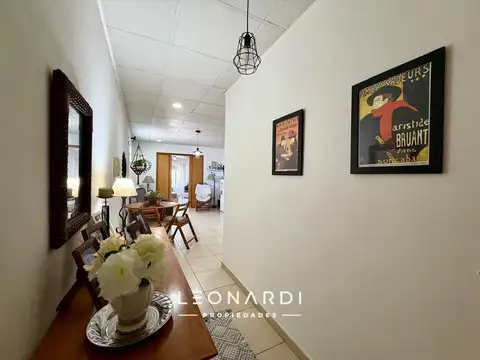 Estrada 871, 2º piso + baulera