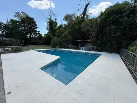 Casa en Alquiler en El Trébol, USD 6.500