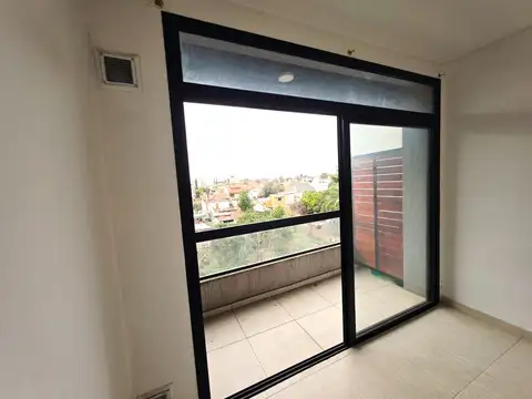 Departamento en Alquiler en El Palomar, $ 550.000