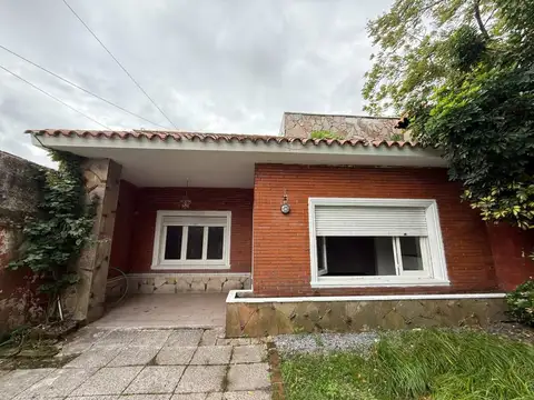 VENTA DE CASA DE 2 DORMITORIOS AIRES PUROS