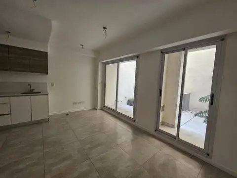 Departamento en Alquiler en Parque Patricios, USD 400