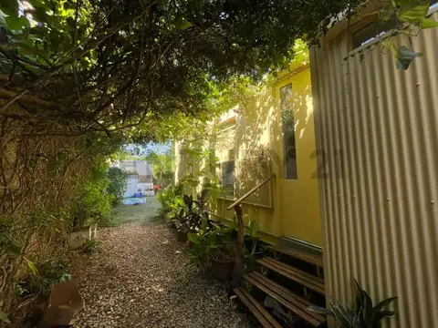 Casa 2 ambientes con 1 baño