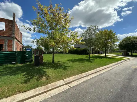 Terreno en Venta 18  mts Fondo