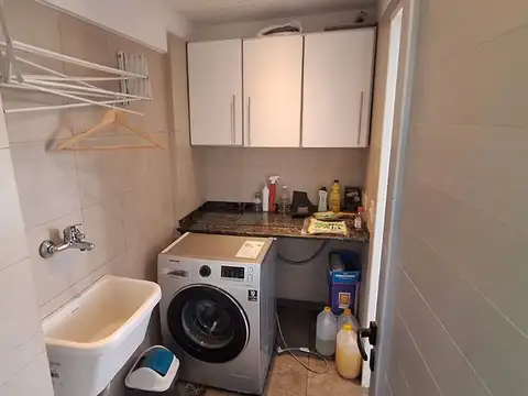 CASA 3 DORM EN VENTA JARDIN PILETA MUELLE AL AGUA