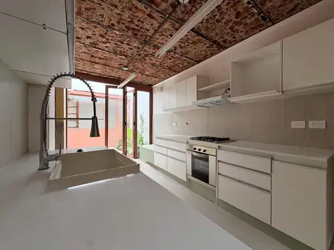 Depto Tipo Casa en Venta de 4 ambientes