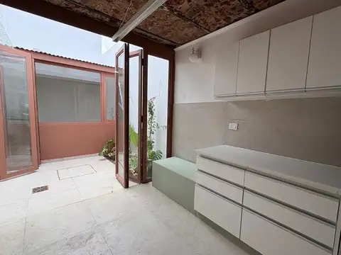 Depto Tipo Casa 4 ambientes con 2 baños