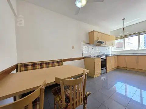 Pacífico Rodríguez al 4900 entre Alvear y Lavalle