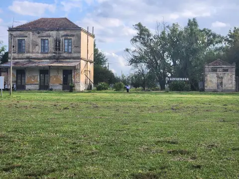 Lote de terreno edificado a pasos de la calle Pedro Terren