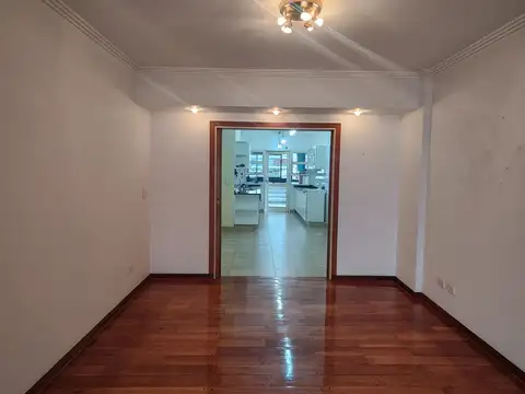 Departamento 5 ambientes con 4 baños