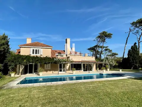 Casa en Alquiler Temporal de 6 dormitorios