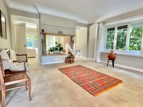 Hermosa casa en venta en Playa brava a cuadra y media del mar