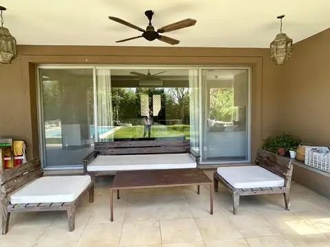 Casa en Alquiler Temporal en Santa Barbara, USD 4.500