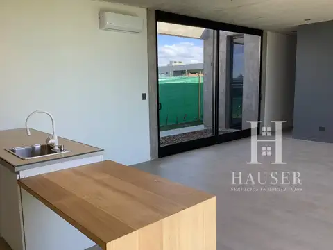 HAUSER vende casa a estrenar en barrio Lar de Boedo!