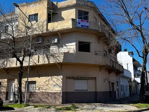 Avenida Tte Gral Juan Domingo Perón 1700