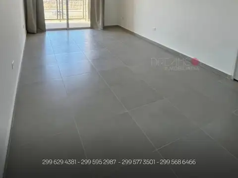 Ramos de Sal 2900, Piso 1