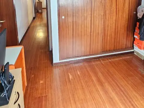 Depto Tipo Casa en Venta con 1 cocheras