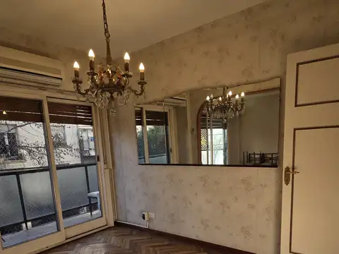 Departamento 6 ambientes con 2 baños