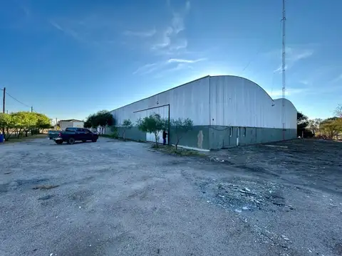 Galpon en Alquiler en Colonia Tirolesa, $ 1.650.000