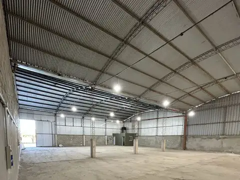 Galpon en Alquiler en Colonia Tirolesa, $ 1.650.000
