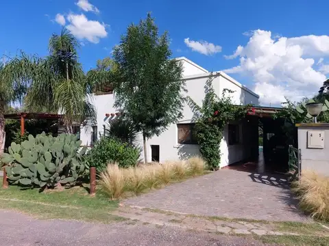 Casa en Alquiler de 4 dormitorios