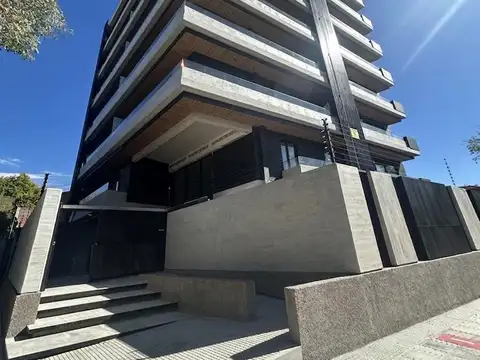 HAUSER VENDE EXCLUSIVO DEPARTAMENTO A ESTRENAR – QUINTA SECCIÓN – TORRE ALLEGRA