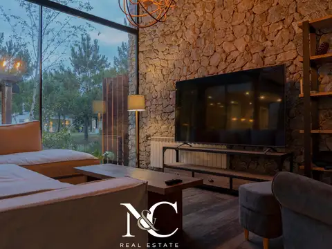 Casa en Venta con 4 cocheras