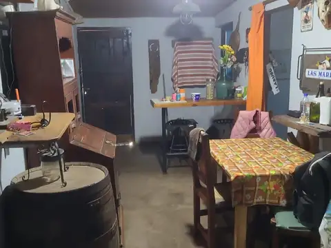 Casa 4 ambientes con 1 baño