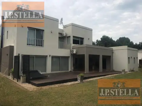 Casa en Venta de 4 dormitorios