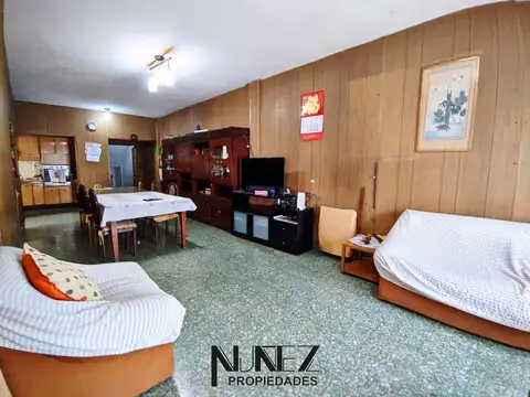 VENTA - Casa en 2 plantas c/local comercial - Villa Madero