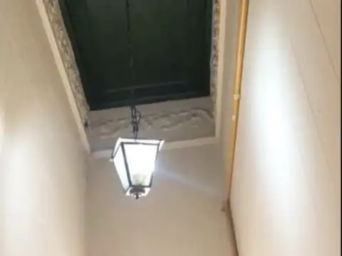 Depto Tipo Casa en Venta de 5 dormitorios