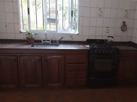 Casa en Alquiler en Ramos Mejia, $ 1.150.000