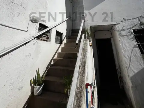 Cerrito 2100, Piso 2