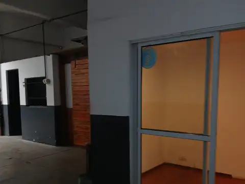 Local en Alquiler Via Púb.