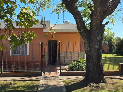 Casa en Venta en Marcos Paz, USD 210.000