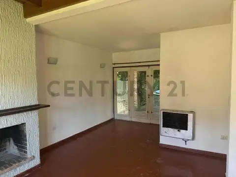 Casa 3 ambientes con 2 baños