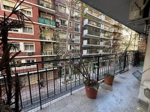VENTA DEPTO 3 AMB CON DEPEN EN RECOLETA