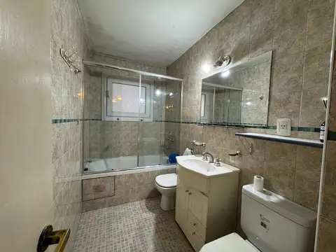 VENTA DEPTO 3 AMB CON DEPEN EN RECOLETA