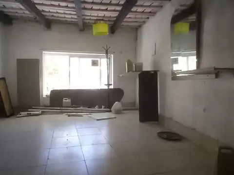 Local, Carlos Calvo 3455 sin expensas (Barrio: Boedo)