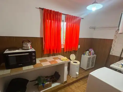 Casa quinta en venta con taller sobre lote de 2.658 m² - Ruta 88