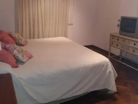 depto 3 dormitorios en venta  calle Caseros al 700