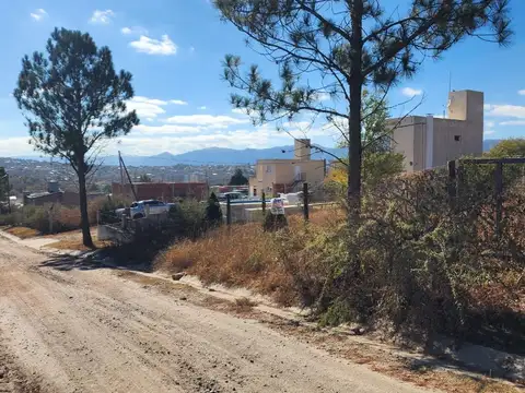 Terreno en Venta en Villa Parque Siquiman, USD 23.000