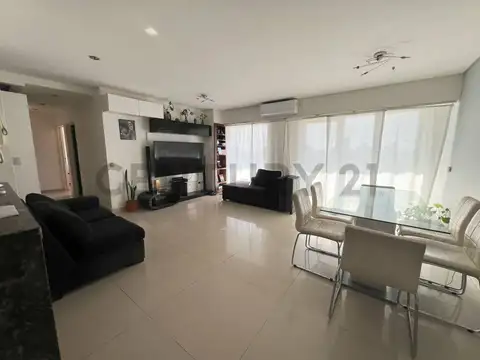 Departamento 4 ambientes con piscina en Villa Ballester
